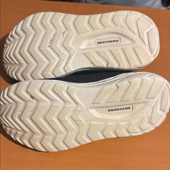 Skechers Women Black and White Athletic Shoes Size 7 - Picture 8 of 8